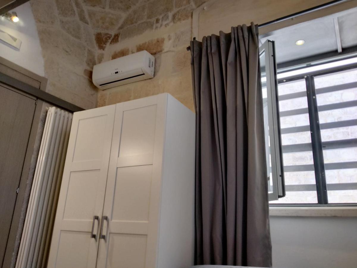 Monolocale Prezioso Villa Trani Bagian luar foto