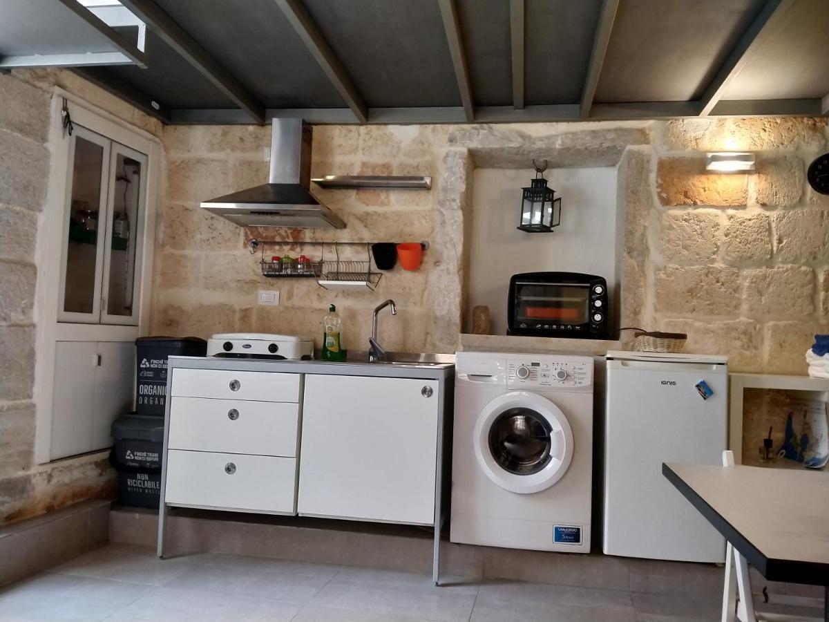 Monolocale Prezioso Villa Trani Bagian luar foto