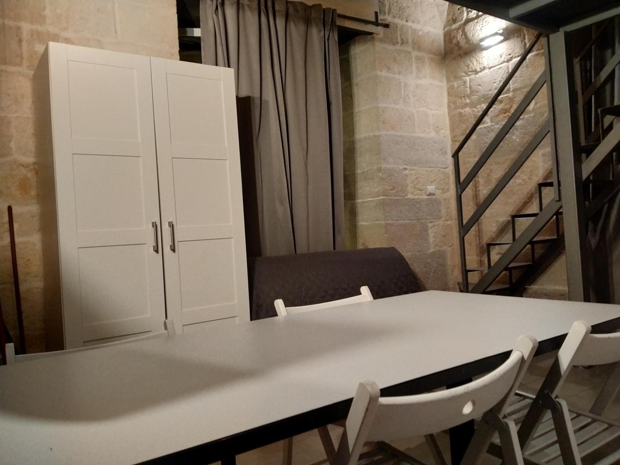 Monolocale Prezioso Villa Trani Bagian luar foto